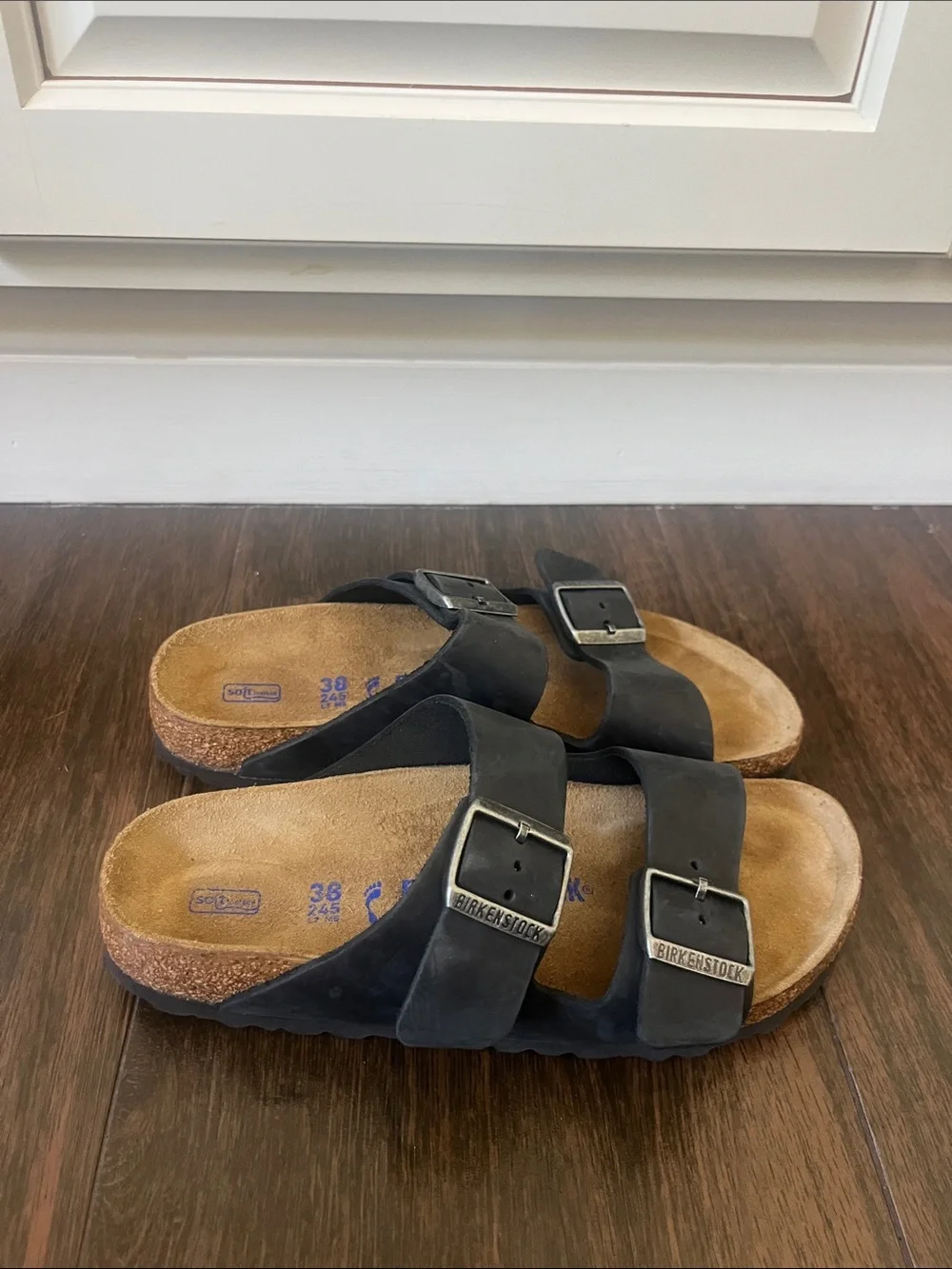 NWT BIRKENSTOCK Oiled Arizona Soft Footbed Sandals